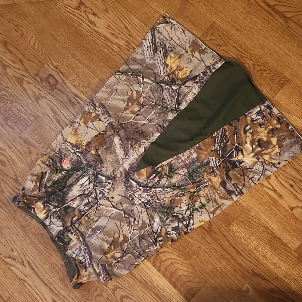 Custom camo skirt size m(8-10)